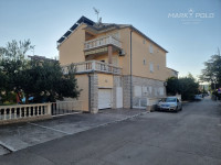 Vodice-Primorje -  KUĆA 360/500 m2- 11 stanova- 200 m do mora