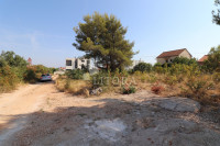 Vodice, širi centar, građevinsko zemljište površine 479m².