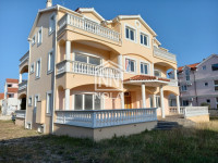 VODICE SRIMA  – KUĆA 807 m² – IDEALNO ZA APARTMANE, MANJI OBITELJSKI H