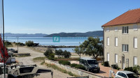 VODICE - SRIMA, top lokacija, 80 m od mora, 1. kat, pogled na more, li