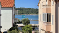 VODICE - SRIMA, novo, završeno, top lokacija, 80 m od mora, 1. kat, po