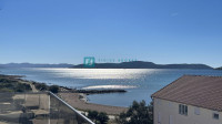 VODICE - SRIMA, novo, završeno, top lokacija, 80 m od mora, lift, krov