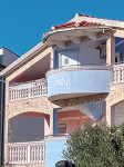 VODICE – Stan u potkrovlju s dvije spavaće sobe