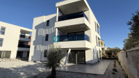 VODICE, novo, useljivo, prizemlje, vrt 128 m2, 2 parkinga