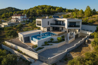 Vodice - villa s panoramskim pogledom na more, infinity bazen