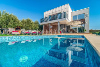 Vodnjan, Villa sa pogledom na Brijune i grijanim bazenom