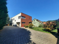 VRAPČE - BEZ PROVIZIJE ZA KUPCE - LUKSUZNA VILA - BLIZINA ILICE