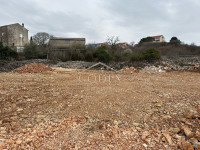 Vrh, Krk - prodaja građevinskog zemljišta s projektima