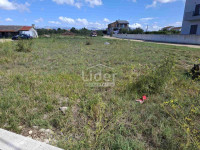 Vrsi građevinsko zemljište 700m2 prodajemo