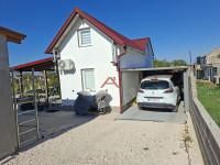 VRSI- kuća  + zemljište sa građevinskom dozvolom