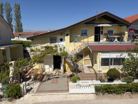 Vrsi, Zukve, apartmanska kuća, 160 m2, 150 metara od mora