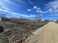 VRSI-ZUKVE - građevinsko zemljište (550m2) udaljeno 350m2 od mora