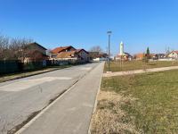 Vukovar Kraljice Jelene uz park s fontanom, građ. zemljište 317m2 pro
