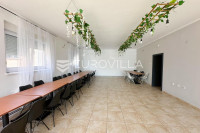 Vukovar, Mitnica, poslovni prostor 80,85 m2 u visokom prizemlju stambe