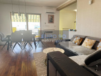 ZADAR/BORIK-NAMJEŠTEN DVOSOBAN STAN 1.KAT, 79 M2 S POGLEDOM NA MORE !