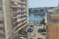 Zadar, Branimirova obala, garsonijera s pogledom na more