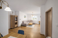 ZADAR, BRIŠEVO, OBITELJSKA KUĆA SA DVORIŠTEM, 145 M2, KOMPLETNO RENOVI