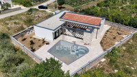 ZADAR - DEBELJAK Trosobna vila s bazenom - 145m2
