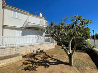 ZADAR (Diklo): PREKRASNA KUĆA 161m2 TOP LOKACIJA