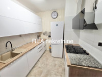 Zadar, Jazine II, prostran, svijetao trosobni stan na top lokaciji