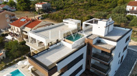 Zadar, Kožino, luksuzan stan s bazenom u novogradnji na prodaju