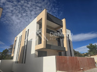 [ZADAR] Moderan trosoban stan 96 m² s vrtom i garažom u novogradnji