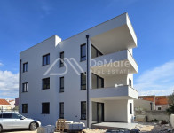 ZADAR-PETRČANE-PUNTA RADMAN-LUXApartman s 3.sp sobe-VRT-150 m do plaže