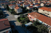 Zadar, Petrići, Kuća u nizu na odličnoj lokaciji