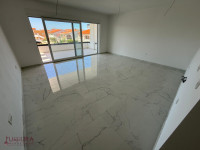 ZADAR - PRIVLAKA, APARTMAN 88,4 M2, PRODAJA, POGLED, VRT, LOKACIJA!!!