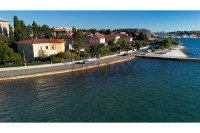 ZADAR - PRVI RED DO MORA -