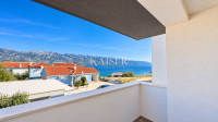 ZADAR – RAŽANAC: STAN S VRTOM I GARAŽOM, 80 M OD MORA