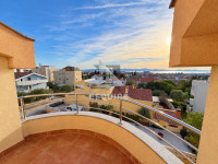 ZADAR – SKROČINI – Namješten stan s balkonom i predivnim pogledom na m