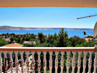 Zadar - Starigrad, kuća dvokatnica 340 m2, 5 apartmana,pogled!!!