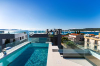Zadar, Sukošan, luksuzan penthouse s krovnom terasom i bazenom, drugi