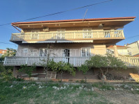 Zadar, Vidikovac, kuća s dvije stambene jedinice i podrumom - 292 m2