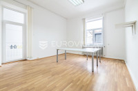 Zagreb, Amruševa, poslovni prostor 131 m²