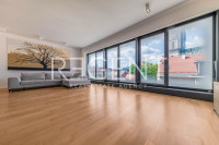 Zagreb, Ban Centar – Trosoban stan 131 m2