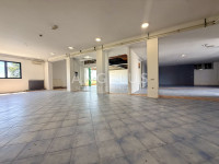 Zagreb, Buzin - uredsko, prodajno - skladišni prostor 650m2 s parkingo