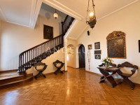 Zagreb, Centar - dvoetažni  stan 250m2 s balkonom za ured