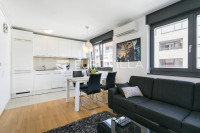 Zagreb, Centar, Ljudevita Posavskog odličan trosoban stan + parkirno m