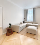 ZAGREB, CENTAR, luksuzan 3-sobni stan 75.00 m2
