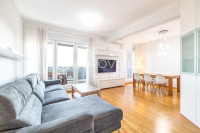 Zagreb, Darwinova, prekrasan četverosoban stan s 2 garaže 134 m²