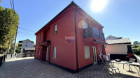 Zagreb, Donja Dubrava, Kuća sa 4 opremljena stana
