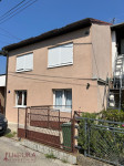 ZAGREB - DONJA DUBRAVA(TRNAVA) , NAJAM KUĆE 200 M2, IDEALNA ZA 22 RADN
