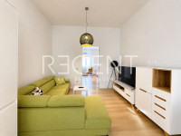 Zagreb, Donji grad – stan 88 m² za najam, 3S, 3. kat, renoviran