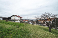 Zagreb, Gajnice, građevinsko zemljište sa starom kućom 6432 m2