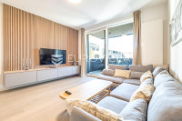 Zagreb, Heinzelova VMD, trosoban stan, NKP 82 m2 + GARAŽA + GPM