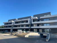 8B - NOVI ZAGREB - HORVATOVA iza Av. Malla LUX