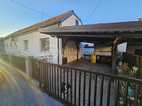 Zagreb/Kustošija/obiteljska kuća sa potencijalom