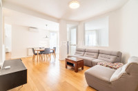 Zagreb, Maksimir, komforan šesterosoban stan/poslovni prostor 160 m²